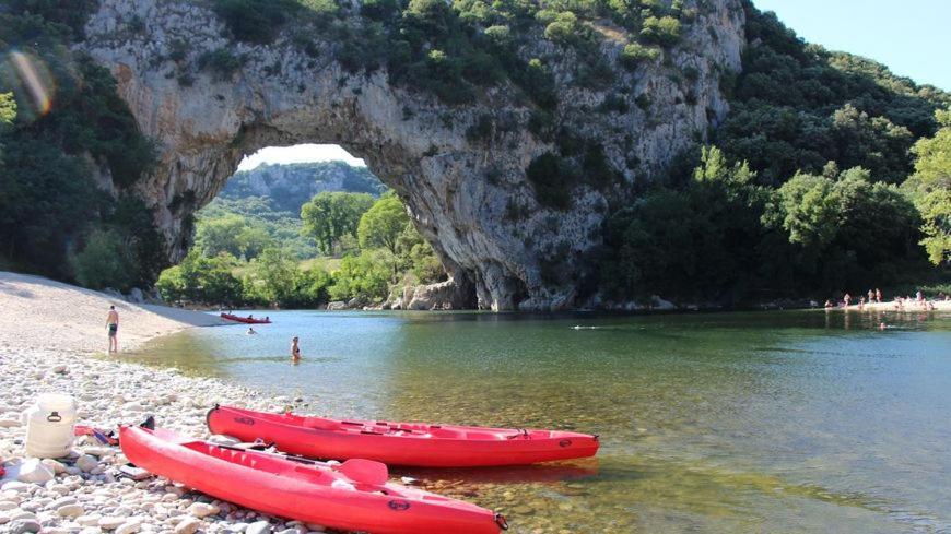 Charmante Maison Avec Terrasse Aux Portes De L'Ardeche ポン・サン・テスプリ エクステリア 写真